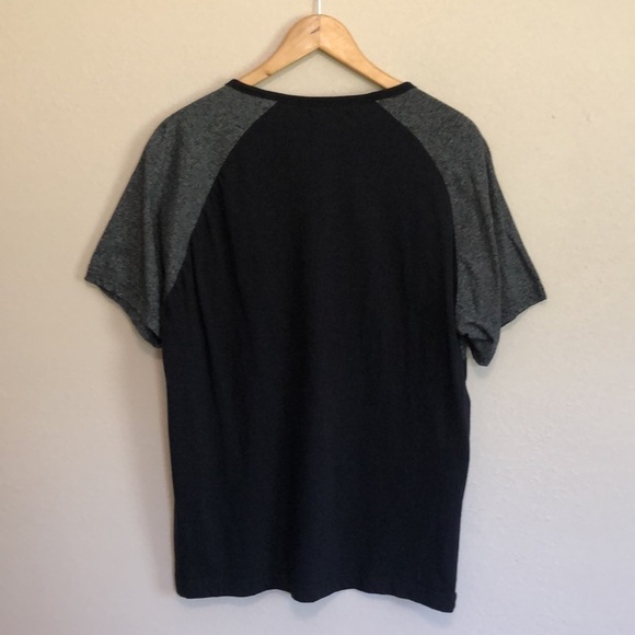 REACTION Kenneth Cole Men's Size XL Black and Grey Henley Shirt - Picture 2 of 6